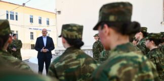 Ν. Δένδιας από τη Λαμία: Θεσμική τομή η κατάταξη των πρώτων εθελοντριών οπλιτών των Ενόπλων Δυνάμεων