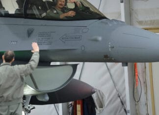 AIM-120C-8: «Πράσινο φως» από τις ΗΠΑ στην πώληση 125 πυραύλων AMRAAM για τα F-16 της Βουλγαρίας