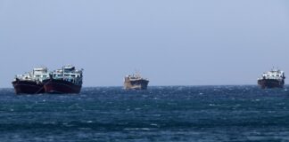 Ορμούζ: Η κυκλοφορία των εμπορικών πλοίων στο υψηλότερο σημείο από τα μέσα του Απριλίου