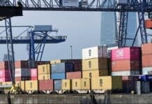 ΕΕ–ΗΠΑ: Το Ευρωπαϊκό Κοινοβούλιο δίνει το πράσινο φως στη νομοθεσία για τους δασμούς