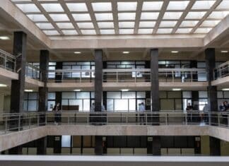 Ελεύθεροι με περιοριστικούς όρους οι δύο κατηγορούμενοι για τον βαρύ οπλισμό
