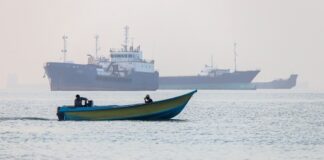 Στενά του Ορμούζ: Τι μπορεί να συμβεί μετά το «άνοιγμα»