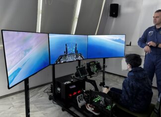 Στην πλ. Ελευθερίας προσομοιωτής πτήσης F35 το Σάββατο 13/6 με πρωτοβουλία της Αντιδημαρχίας Παιδείας του Δήμου Ηρακλείου