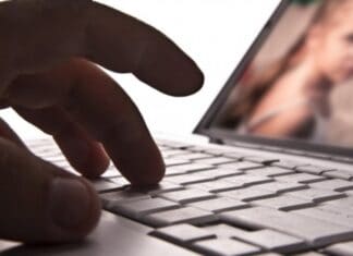 Φινλανδία: Άνδρας κατηγορείται για σεξουαλική κακοποίηση 361 παιδιών μέσω social media