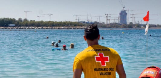 Ελληνικός Ερυθρός Σταυρός: 4 οδηγίες για την αντιμετώπιση δαγκώματος από λαγοκέφαλο (βίντεο)