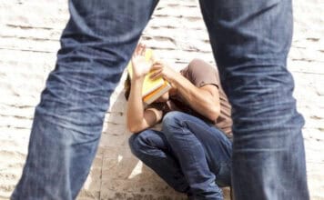 Βία στα σχολεία – Ένα σύνθετο κοινωνικό φαινόμενο