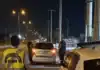 Μάνδρα: Δύο συλλήψεις σε αστυνομική επιχείρηση – Κατασχέθηκαν όπλο και μαχαίρι