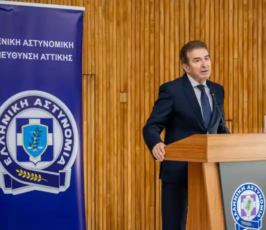 H Τροχαία στη νέα ψηφιακή εποχή: Μέσω smartphones η βεβαίωση των τροχονομικών παραβάσεων (βίντεο)
