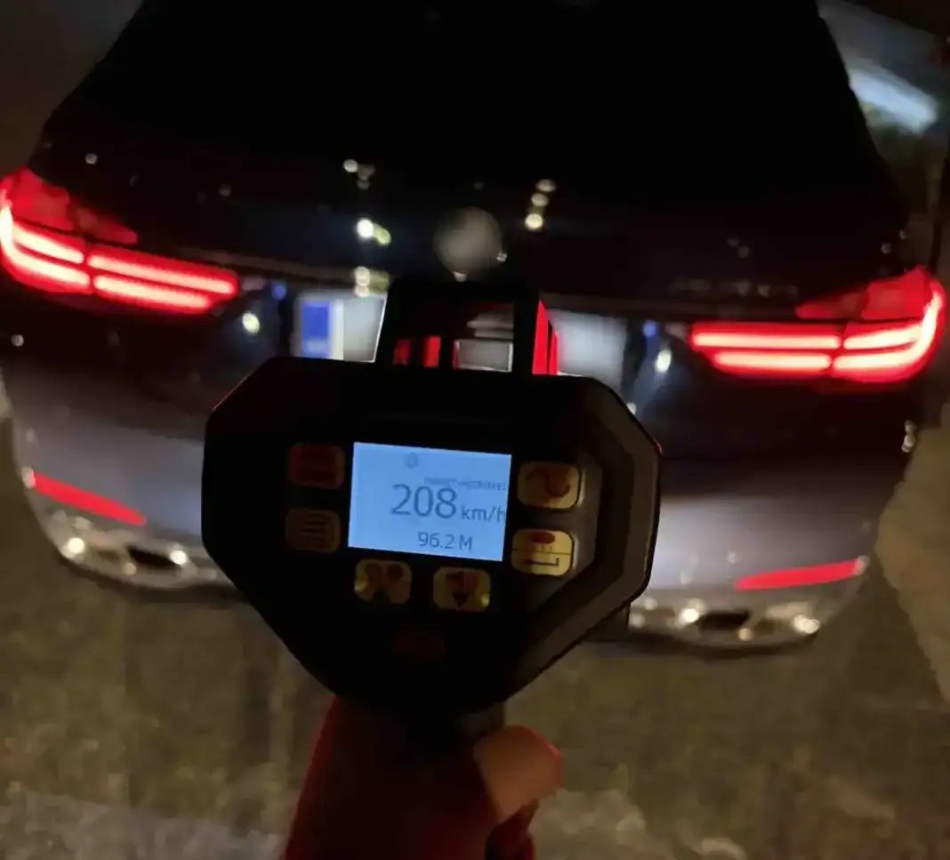 208