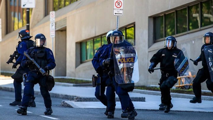 4policecanada2