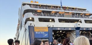 Ο Ε.Ε.Σ. διοργάνωσε δράση ενημέρωσης των χιλιάδων εκδρομέων για την ασφαλή κολύμβηση στο λιμάνι του Πειραιά (βίντεο)