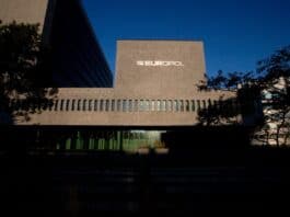 Europol: Ελληνική επιχείρηση εξάρθρωσε κύκλωμα διακίνησης μεταναστών – Επτά συλλήψεις σε τρεις χώρες
