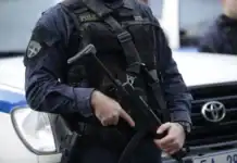 Τι συνεπάγεται η επέκταση της μάχιμης πενταετίας σε επταετία για όλους τους ένστολους