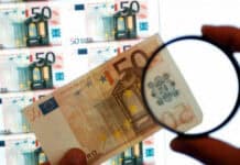 Πως θα αναγνωρίσετε ένα πλαστό χαρτονόμισμα