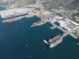 Ναυπηγεία Σκαραμαγκά: Σύμβαση για την αναβάθμιση των φρεγατών ΜΕΚΟ