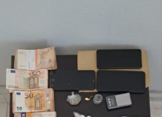 «Μπλόκο» της ΕΛ.ΑΣ. σε σπείρα ναρκωτικών στο Λασίθι: Έξι συλλήψεις και κατασχέσεις κοκαΐνης και χιλιάδων ευρώ