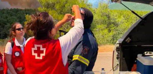 Ο Ελληνικός Ερυθρός Σταυρός προτείνει 10 βασικές συμβουλές για προστασία μετά από πυρκαγιά (βίντεο)