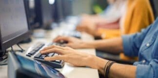 Επιθεώρηση Εργασίας: Θωράκιση των χώρων εργασίας απέναντι στη βία και στην παρενόχληση