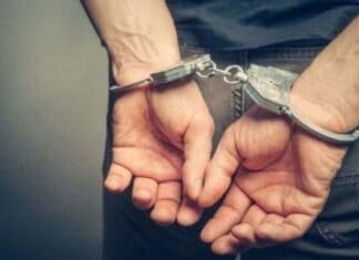 Άγριος ξυλοδαρμός ανηλίκου στη Σητεία: Χειροπέδες σε δύο ανήλικους δράστες και στους κηδεμόνες τους