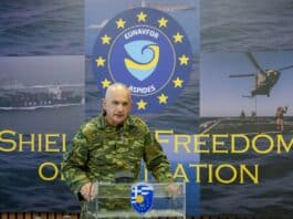 Στη Λάρισα ο Αρχηγός ΓΕΕΘΑ: Επίσκεψη στο Ευρωπαϊκό Στρατηγείο Επιχειρήσεων