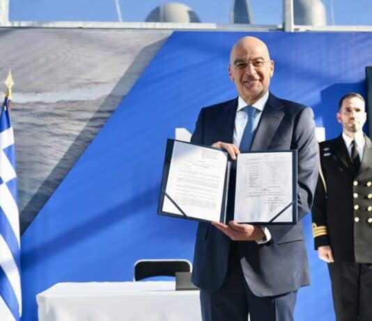 Παρουσία Νίκου Δένδια στην τελετή ονοματοδοσίας και ύψωσης της Ελληνικής Σημαίας στη Φρεγάτα FDI ΗΝ «ΝΕΑΡΧΟΣ»