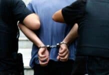 Χερσόνησος: 18χρονος και ανήλικος επιτέθηκαν με μαχαίρι σε δύο ανηλίκους για 300 ευρώ – Σύλληψη και για μητέρα