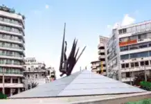 Ε.Α.Α.Α.: Επιμνημόσυνη Δέηση Υπέρ Πεσόντων Αεροπόρων στην Πλατεία Καραϊσκάκη